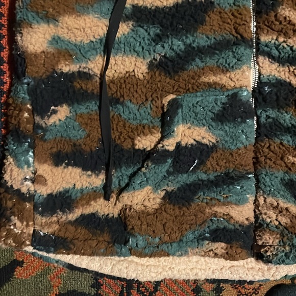 Sweet Rain army colors fluffy vest size M - Picture 4 of 5